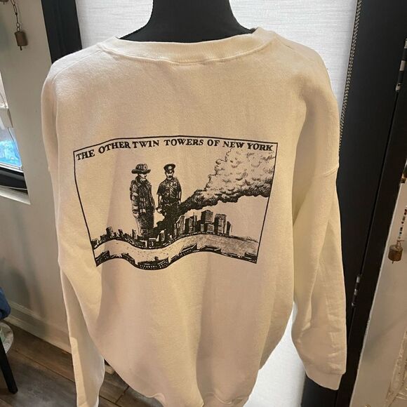 SEPTEMBER 11th memorabilia Collectibles Sweatshirt by New York Post sz XL - Picture 6 of 7
